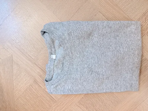 The original grey wool sweatshirt saved in Lavo